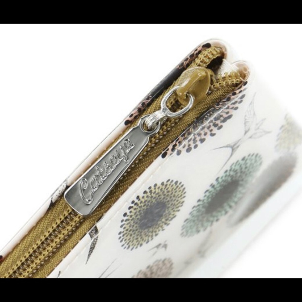 LAST ONE! Catseye London Cosmetic Bag - Picture 2 of 4